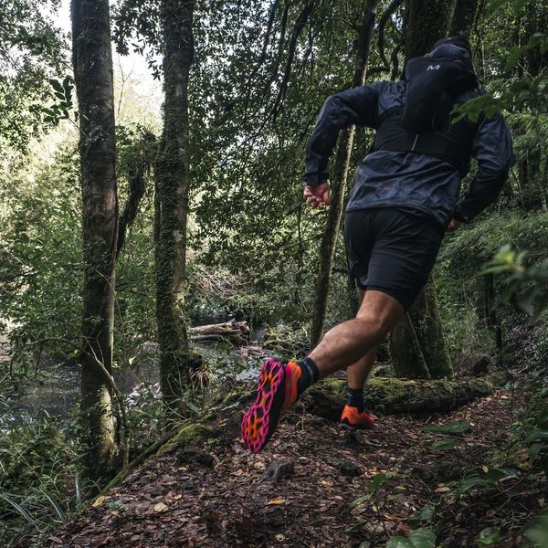 Cortaviento Hombre Trail Running Edición Skyfire Gris Merrell