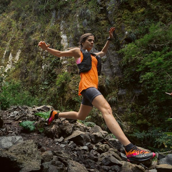 Polera Mujer Trail Running Edición Skyfire Naranjo Merrell