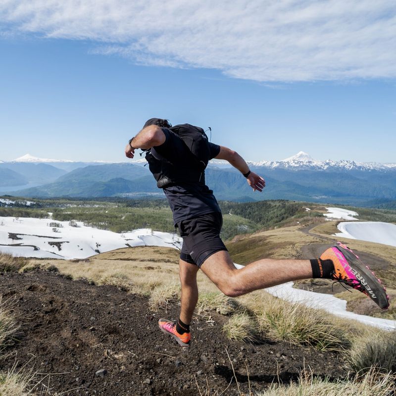 Polera-Hombre-Trail-Running-Edicion-Skyfire-Negro-Merrell