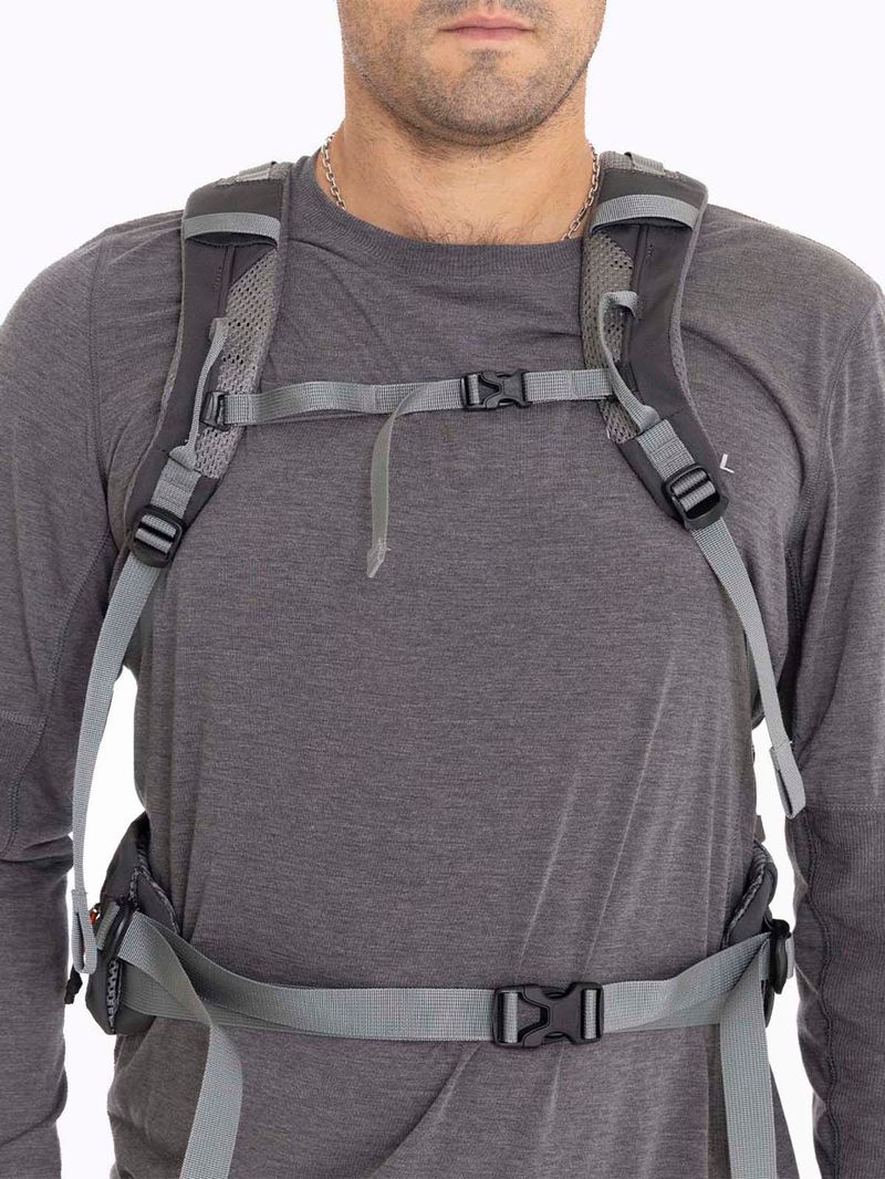 Mochila-Unisex-Grayling-28-30-Lt-Tr-Negro-Merrell